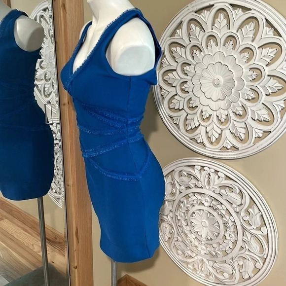 Bebe LUXE BANDAGE HALTER CRISS CROSS DRESS - Picture 3 of 14